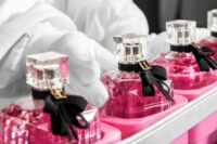 Pakowanie perfum bez języka dla par oferta pracy w Niemczech od zaraz 2022 Hanower