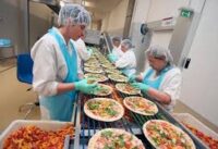Oferta pracy w Niemczech bez języka dla par na produkcji pizzy od zaraz fabryka Berlin