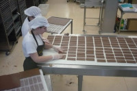 Anglia praca produkcja w Leeds pakowanie czekolady bez znajomości języka